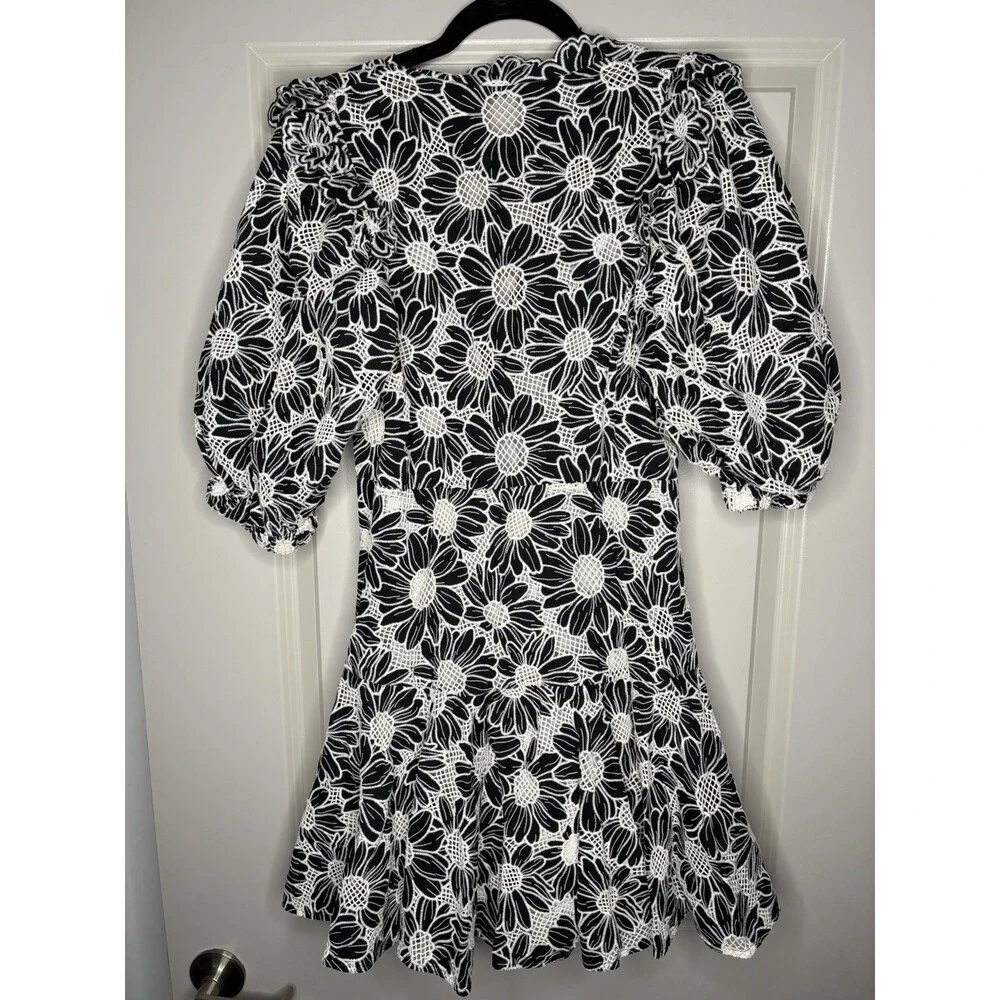 Sandro Audrey Flared Floral Mini Dress Black White Size 40 Short Sleeve V Neck - Picture 9 of 10